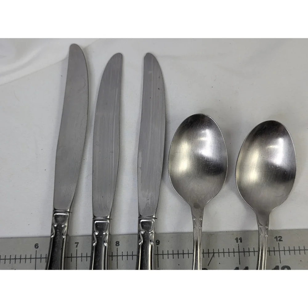 Oneida Stainless Deluxe Spoon Knife Lot‎